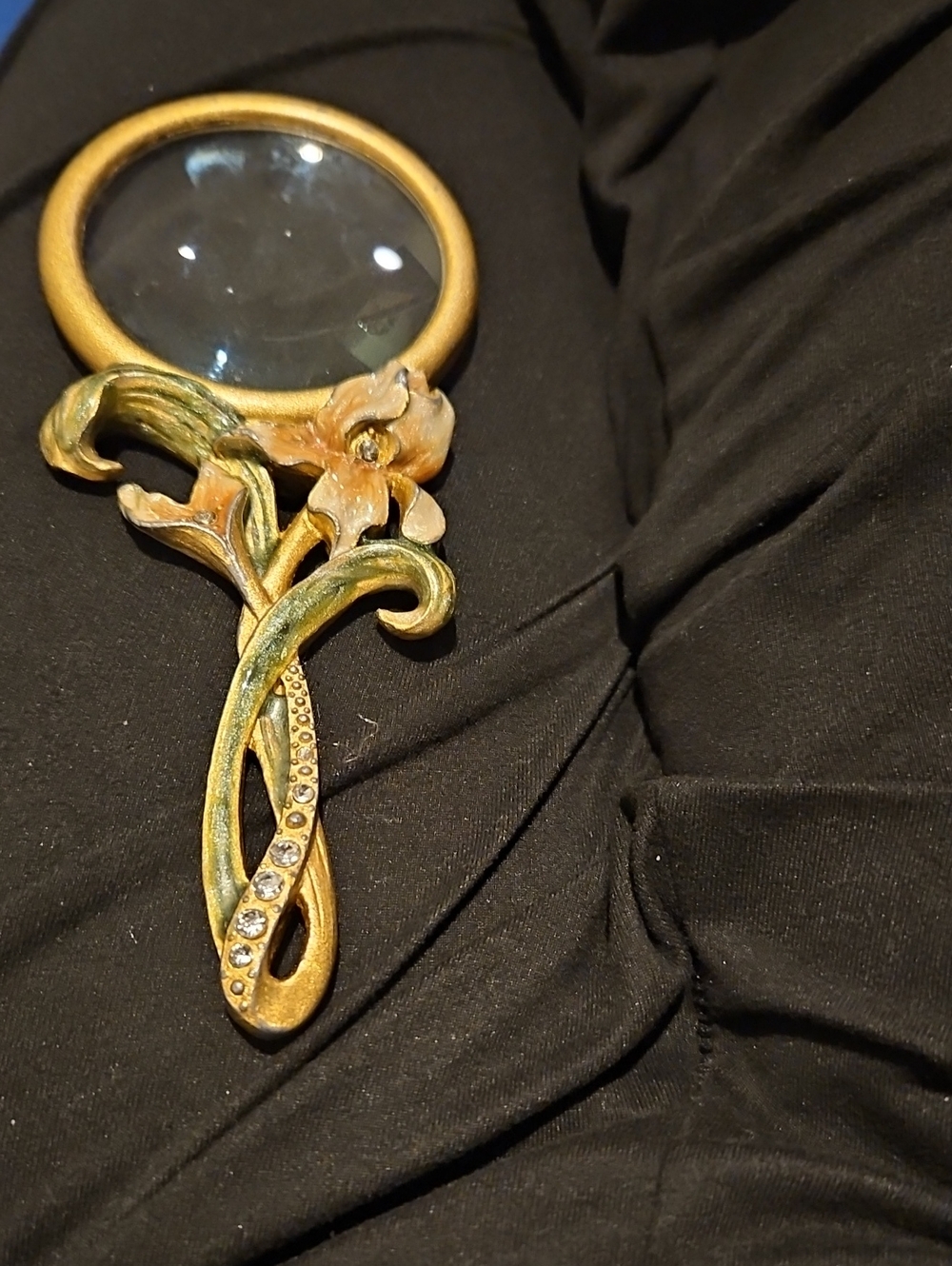 Art Nouveau Style Floral Handheld Magnifier - Gold & Green